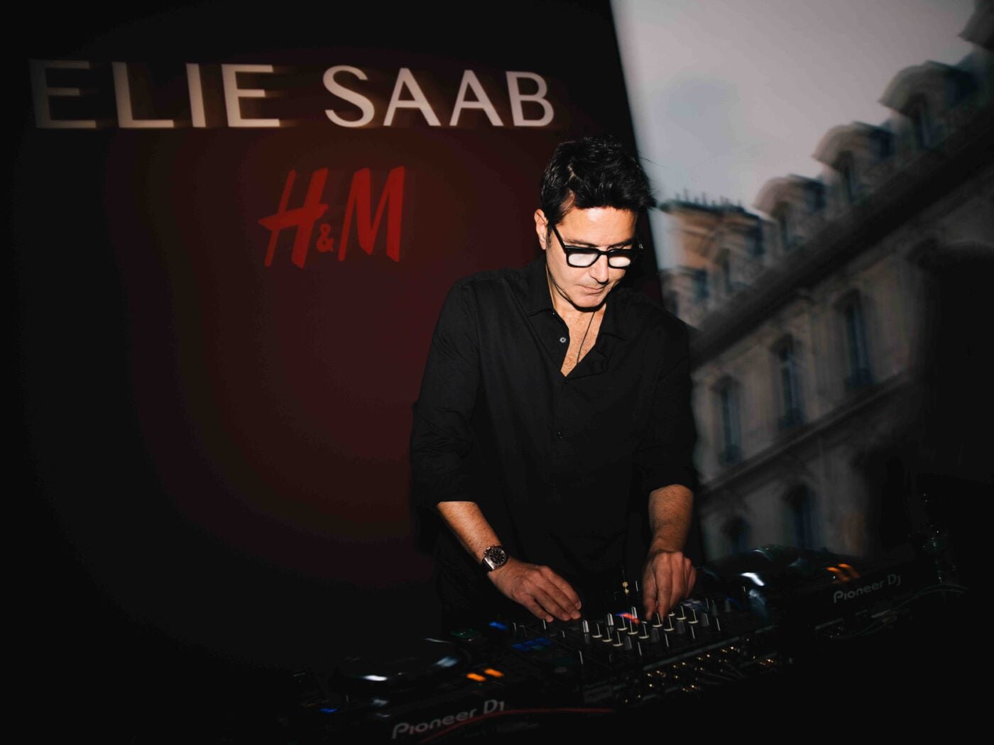 Elie Saab x H&M: Η Αθήνα υποδέχθηκε μια βραδιά λάμψης και διαχρονικής κομψότητας