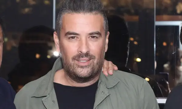 Γιάννης Αϊβάζης: Αφήνει ανοιχτό το ενδεχόμενο νέου γάμου και δηλώνει υπέρ της οικογένειας