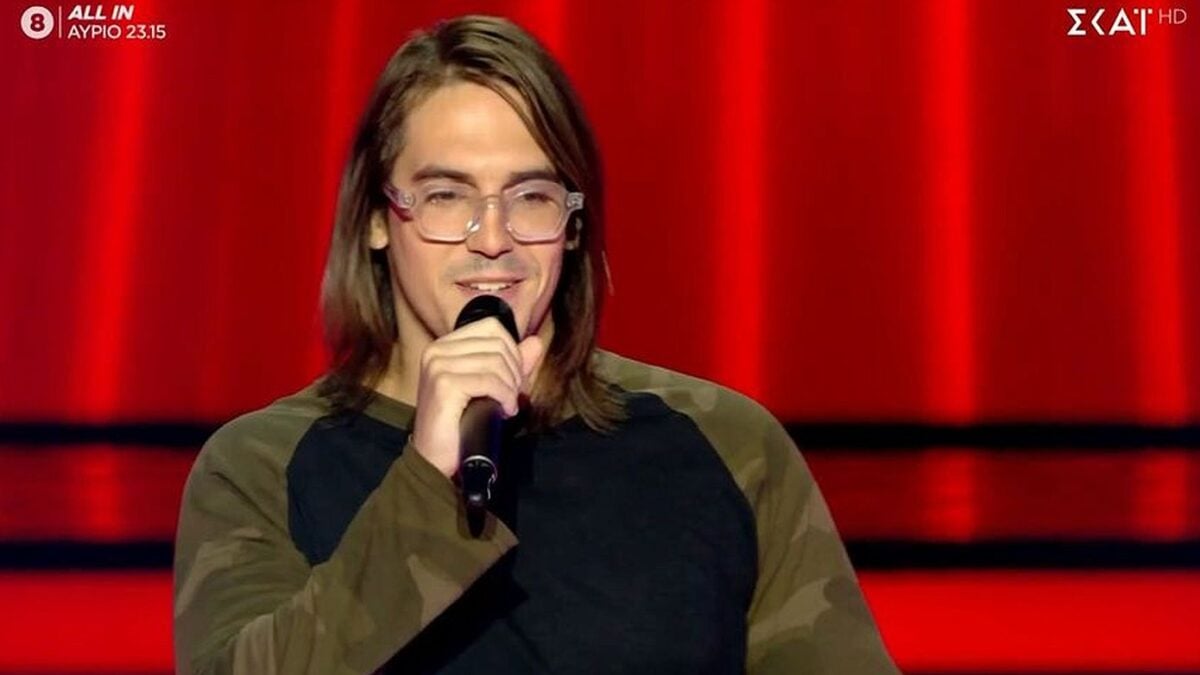The Voice: Ο φοιτητής Ιατρικής από τη Θεσσαλονίκη που εντυπωσίασε την Έλενα Παπαρίζου