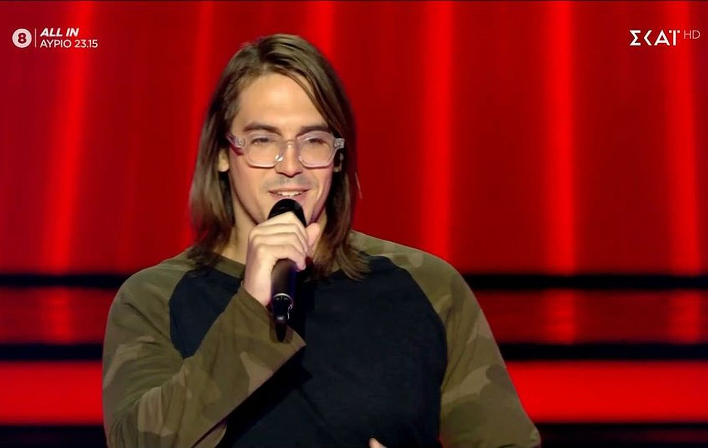 The Voice: Ο φοιτητής Ιατρικής από τη Θεσσαλονίκη που εντυπωσίασε την Έλενα Παπαρίζου