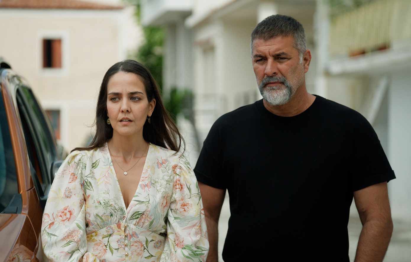 «Δυο μαύρα πουκάμισα»: Ο Σήφης αποκαλύπτει στον Φίλιππο ότι η Μαρία είναι παντρεμένη