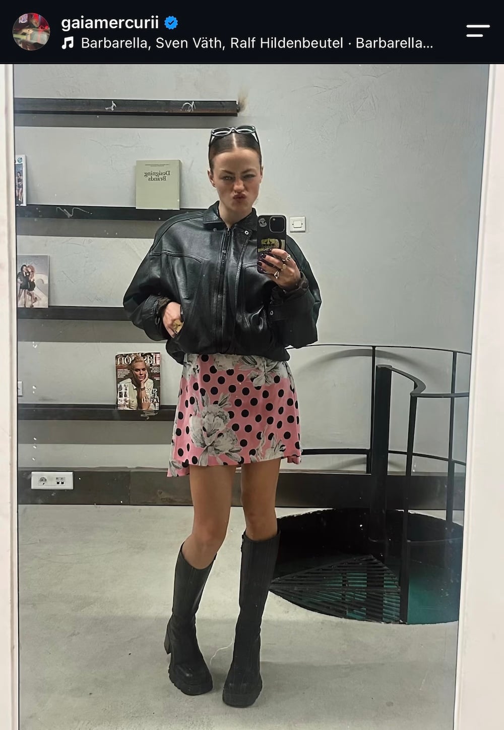 Gaia Mercuri: Η μουσική, η pre-loved μόδα και το μπλε jacket που έχει τη δική του ιστορία