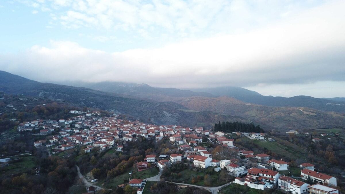 Παραδοσιακός οικισμός σε πανέμορφο φυσικό περιβάλλον, 1 ώρα και 14 λεπτά από τη Θεσσαλονίκη