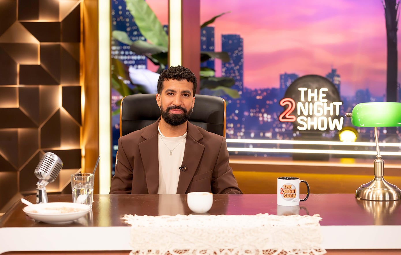 «The 2Night Show»: Απόψε στις 24:00 ο Γρηγόρης Αρναούτογλου υποδέχεται τρεις εκλεκτούς καλεσμένους