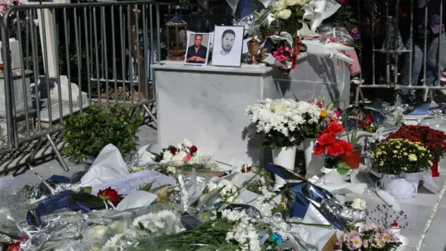 Γιώργος Μαζωνάκης: Οι δύο προτάσεις για το νέο ταφικό μνημείο με την Αρίθα δίπλα του