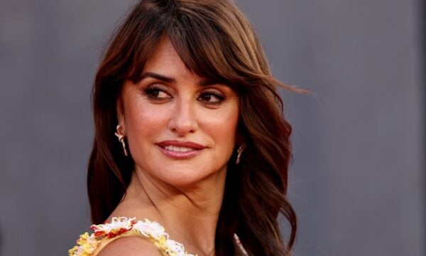 Penélope Cruz: Η εντυπωσιακή εμφάνιση με σκουλαρίκια με ιδιαίτερο συμβολισμό