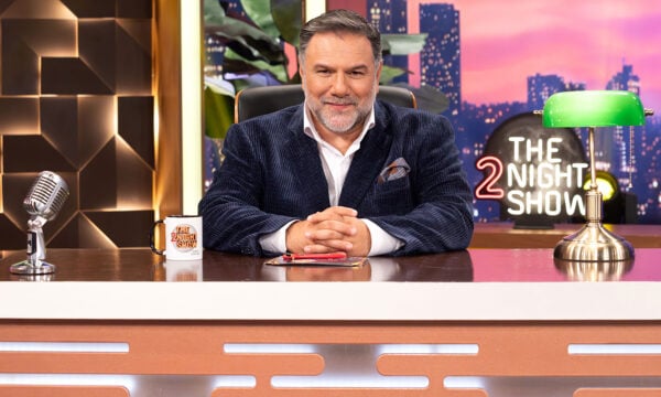«The 2Night Show»: Κάνει πρεμιέρα απόψε με την Κλέλια Ρένεση και τον Γιάννη Κατινάκη