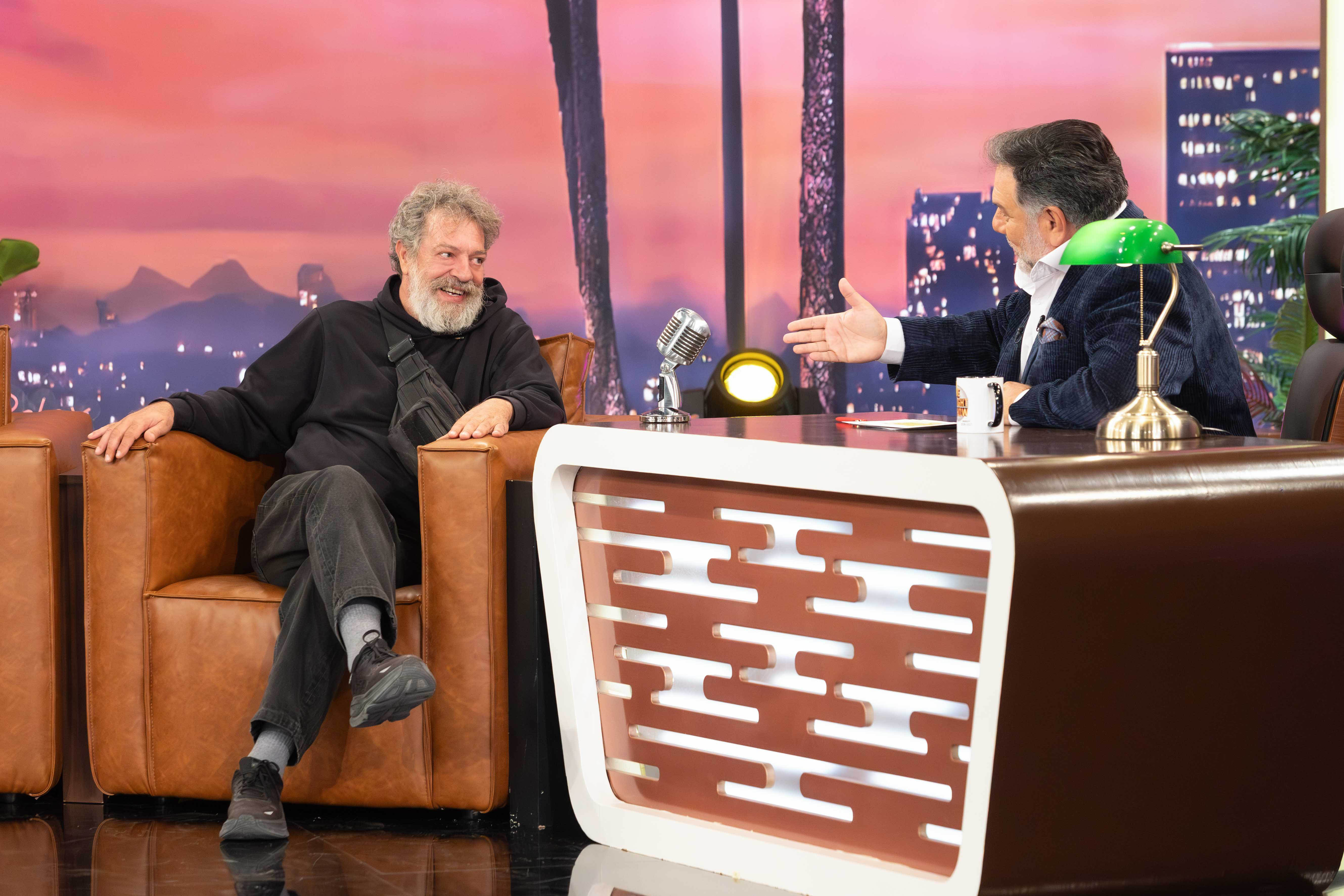 «The 2Night Show»: Απόψε ο Γιάννης Τσορτέκης, ο Λάκης Γαβαλάς και ο Κωνσταντίνος Λοΐζου