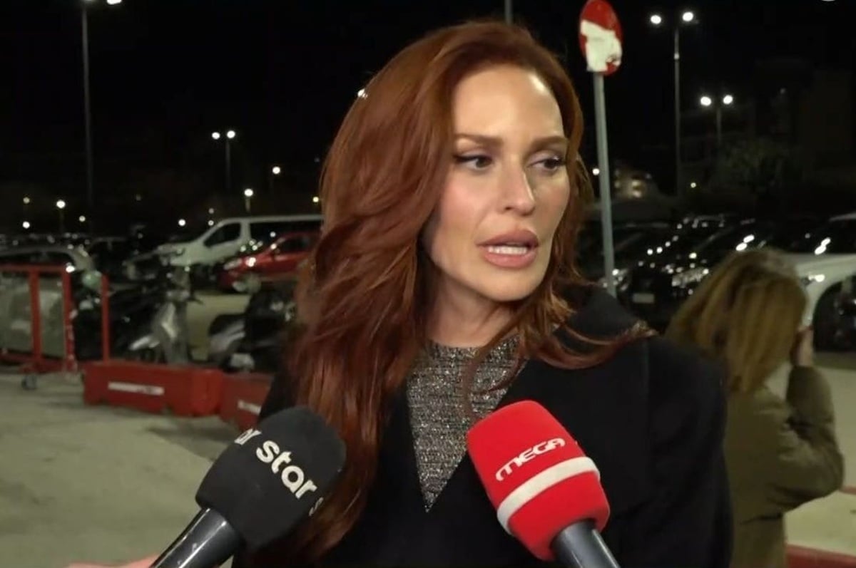 Σίσσυ Χρηστίδου για τον Νίκο Καρβέλα: «Του είπαν να πάει να κάτσει αλλού. Γίνεται αυτό;»