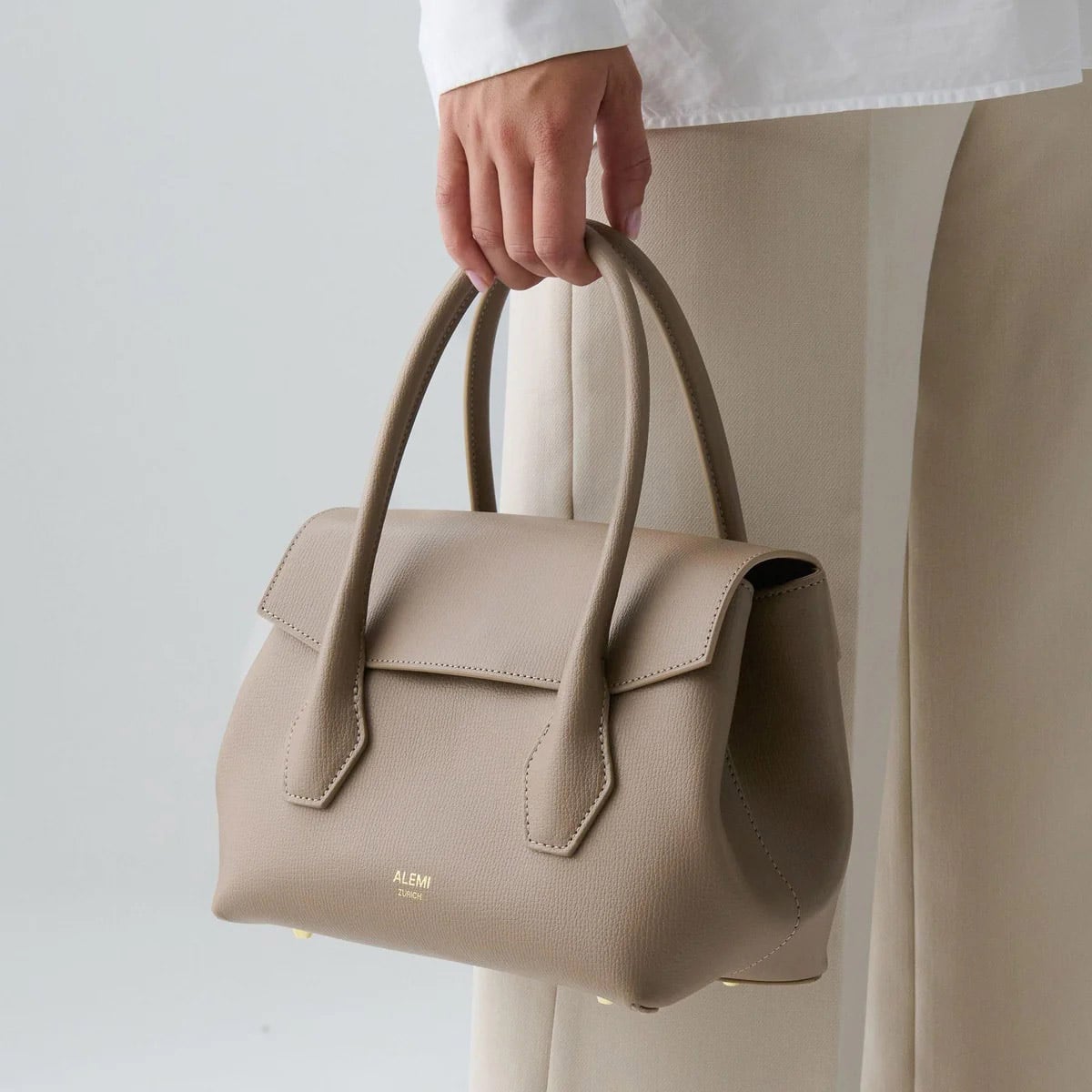 Ida small bag σε χρώμα greige, Alemi
