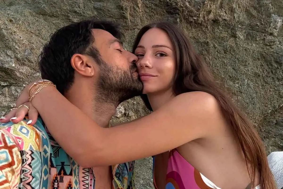 Ανδρέας Γεωργίου: Ερωτική εξομολόγηση στη Σιμώνη Χριστοδούλου – «Ανακαλύπτω συνεχώς νέες πλευρές της»