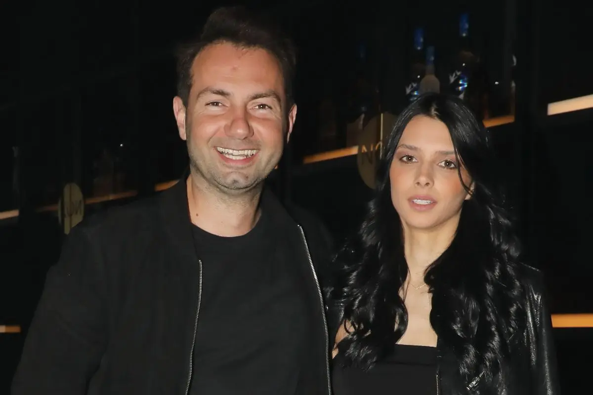 Άννα Μπεζάν και Δημήτρης Παππάς παντρεύονται: «Είμαι η ντροπή της νύφης»
