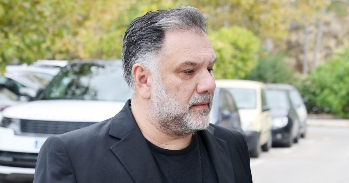 Γρηγόρης Αρναούτογλου: «Έξι χρόνια σε ψυχίατρο, πήρα ψυχοφάρμακα και τους έκανα μεγάλη εντύπωση όταν μίλησα καθαρά»
