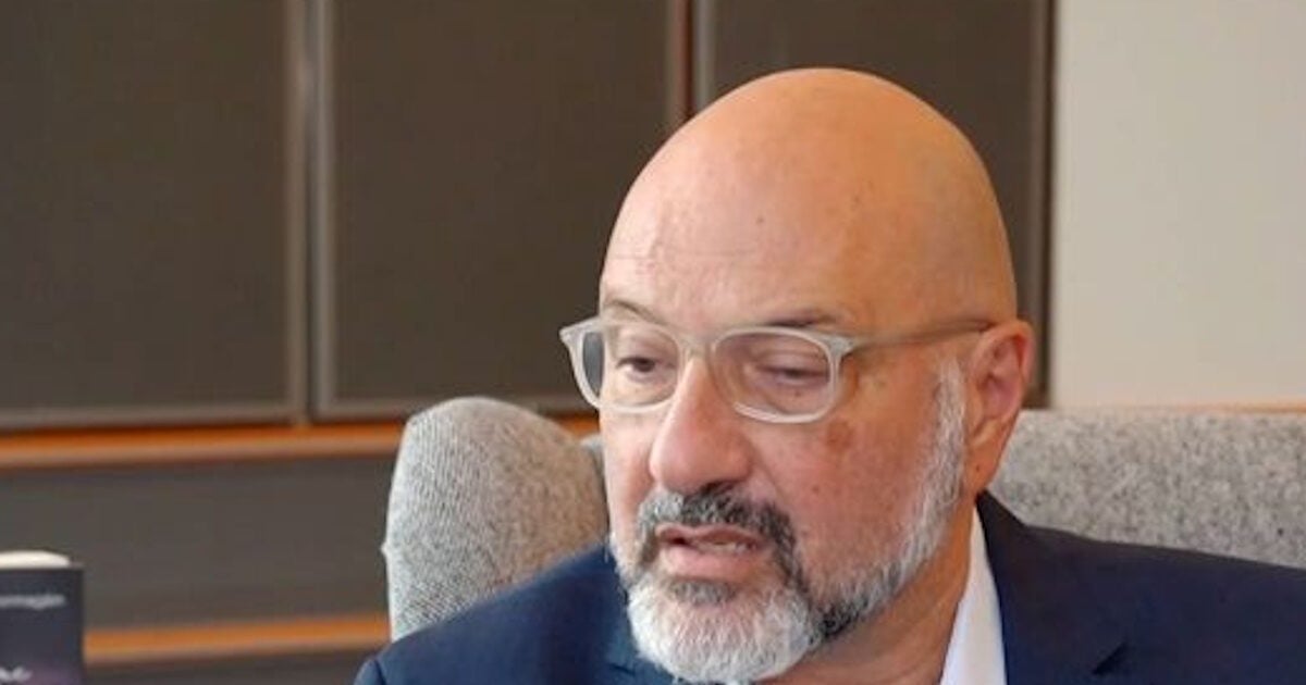 Σάκης Αρναούτογλου: Η μητέρα του έφτασε τα 24 κιλά – «Μας συγκλόνισε όταν μάθαμε ότι η υγεία της μητέρα μας δεν έχει επιστροφή»