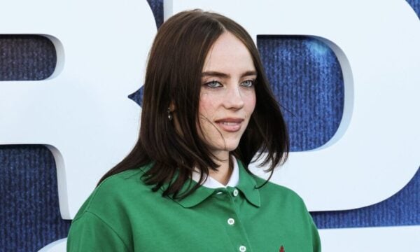 Billie Eilish: Μόλις αποκάλυψε το νέο bronde bob της, το ιδανικό look για το φθινόπωρο