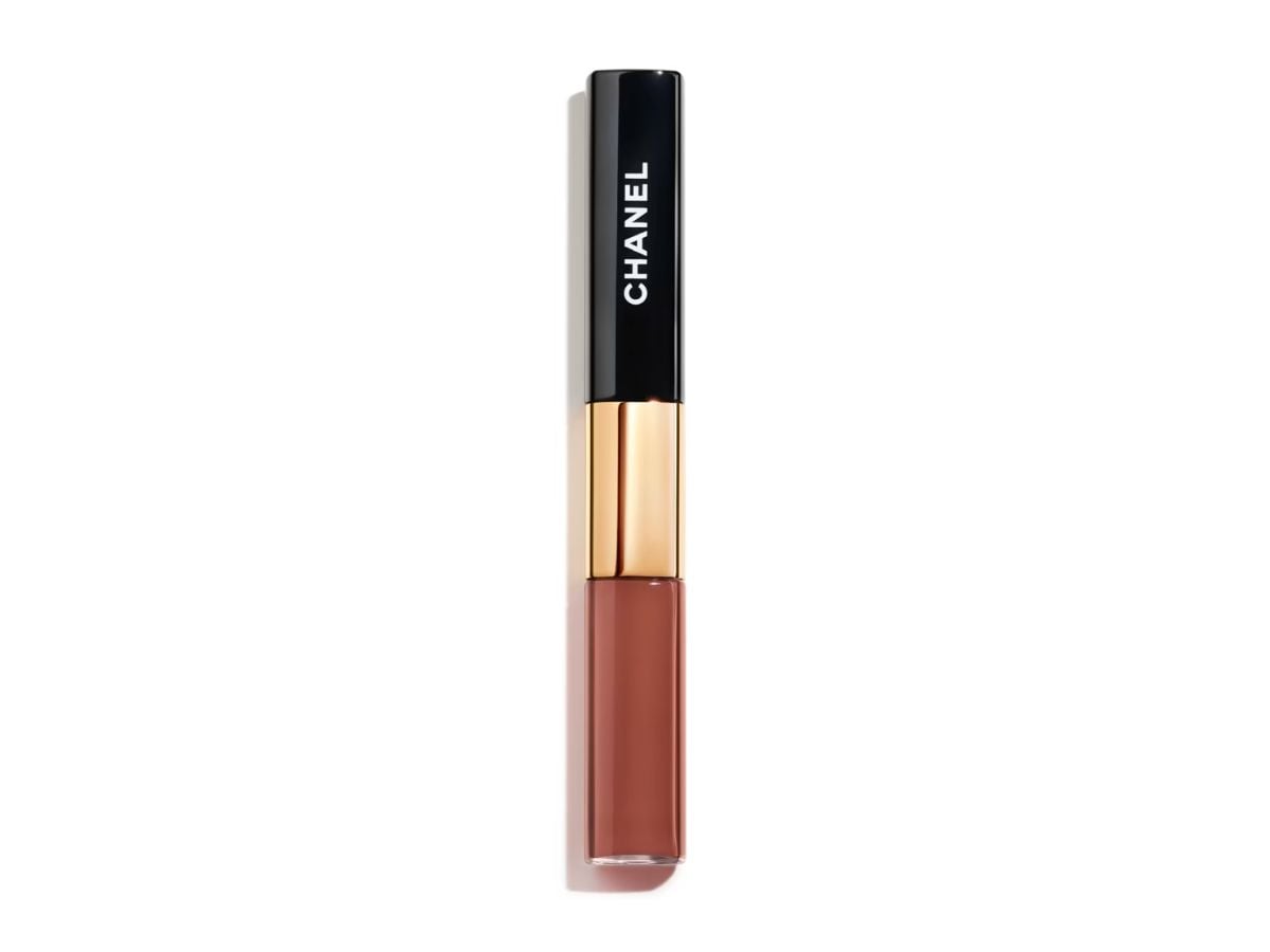Cocoa brown χείλη: 3 προϊόντα για να υιοθετήσεις την πιο chic τάση των ’90s