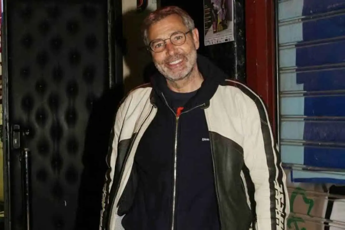 Θοδωρής Αθερίδης: Ο Δημήτρης Παπάζογλου αμφισβητεί τις σκηνοθετικές του ικανότητες – «Είναι κακός σκηνοθέτης, πολύ λάδι και από τηγανίτα τίποτα»