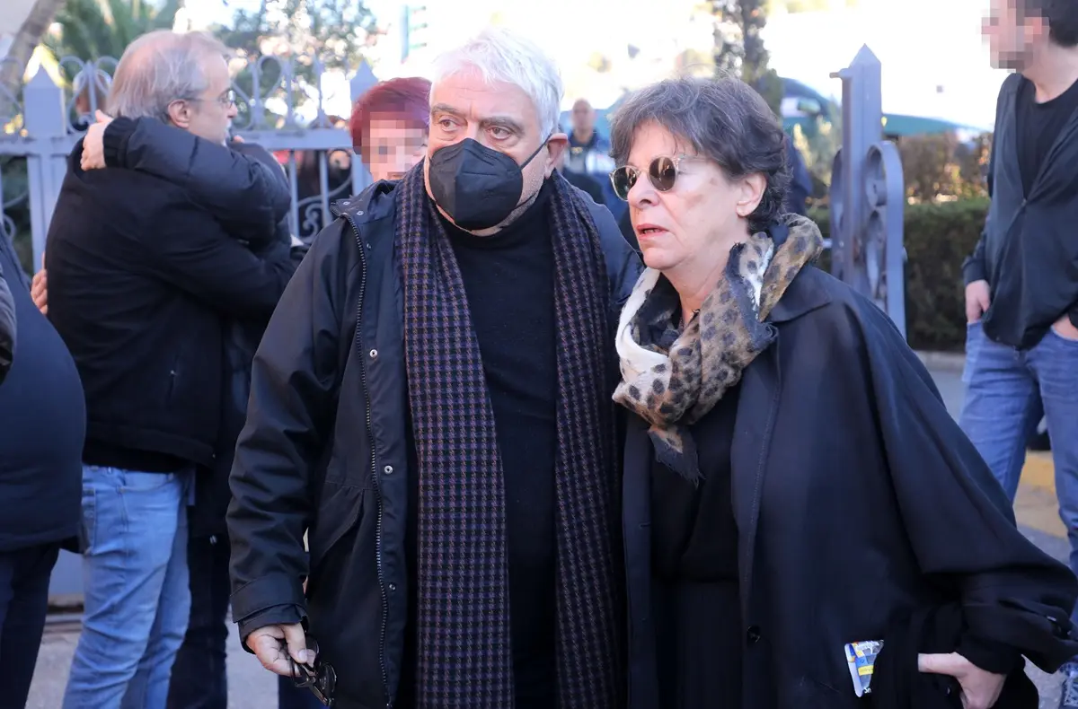 Δημήτρης Πιατάς: Περνά την πρώτη γιορτή χωρίς τη Λέλα του – Η γνωριμία, ο έρωτας και τα 47 χρόνια κοινής ζωής