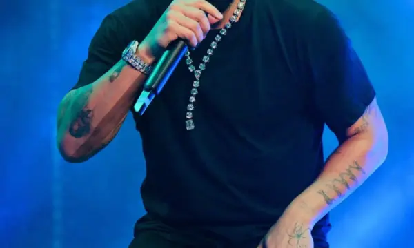 Drake: Διαψεύδει ότι είναι ο πατέρας του παιδιού που περιμένει η πρώην σύντροφός του