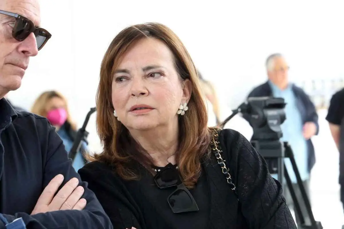 Ελένη Κούρκουλα: Μιλά για τη μάχη με τον καρκίνο – «Μόνο η μάνα μου με χάιδευε στο κεφάλι»