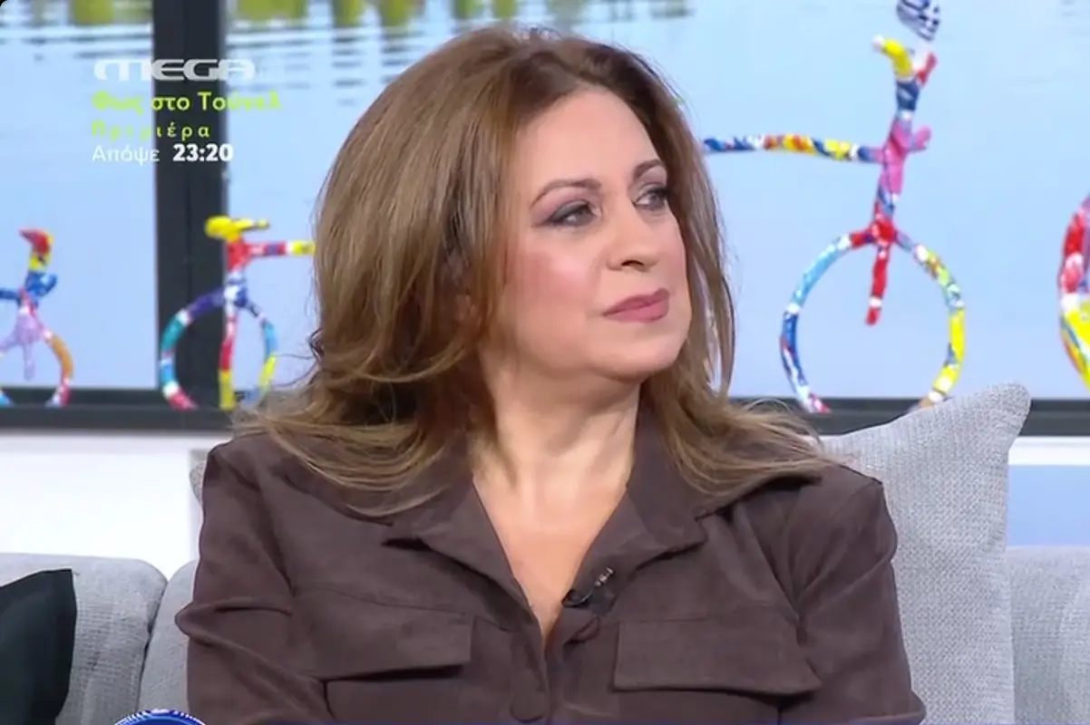 Συγκινεί η Ευαγγελία Μουμούρη: «Για πολλά χρόνια κρυβόμουν πίσω από το γέλιο»