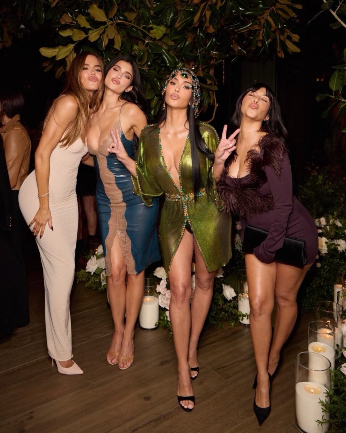 Kim Kardashian: Έκλεισε τα 46 με δύο εντυπωσιακές δημιουργίες Rabanne