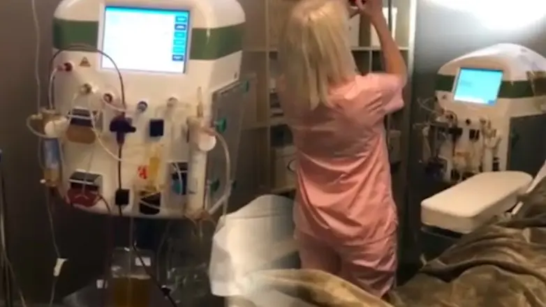 Μαζωνάκης: Πρώην εργαζόμενη της Γάκα λέει πως κανείς δεν έκανε πλασμαφαίρεση εντελώς ξύπνιος