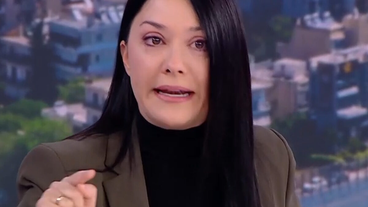 Νάντια Γιαννακοπούλου: Βουρκωμένη μετά την κόντρα με τον Μακάριο Λαζαρίδη – «Χυδαία επίθεση, όλα έχουν ένα όριο»