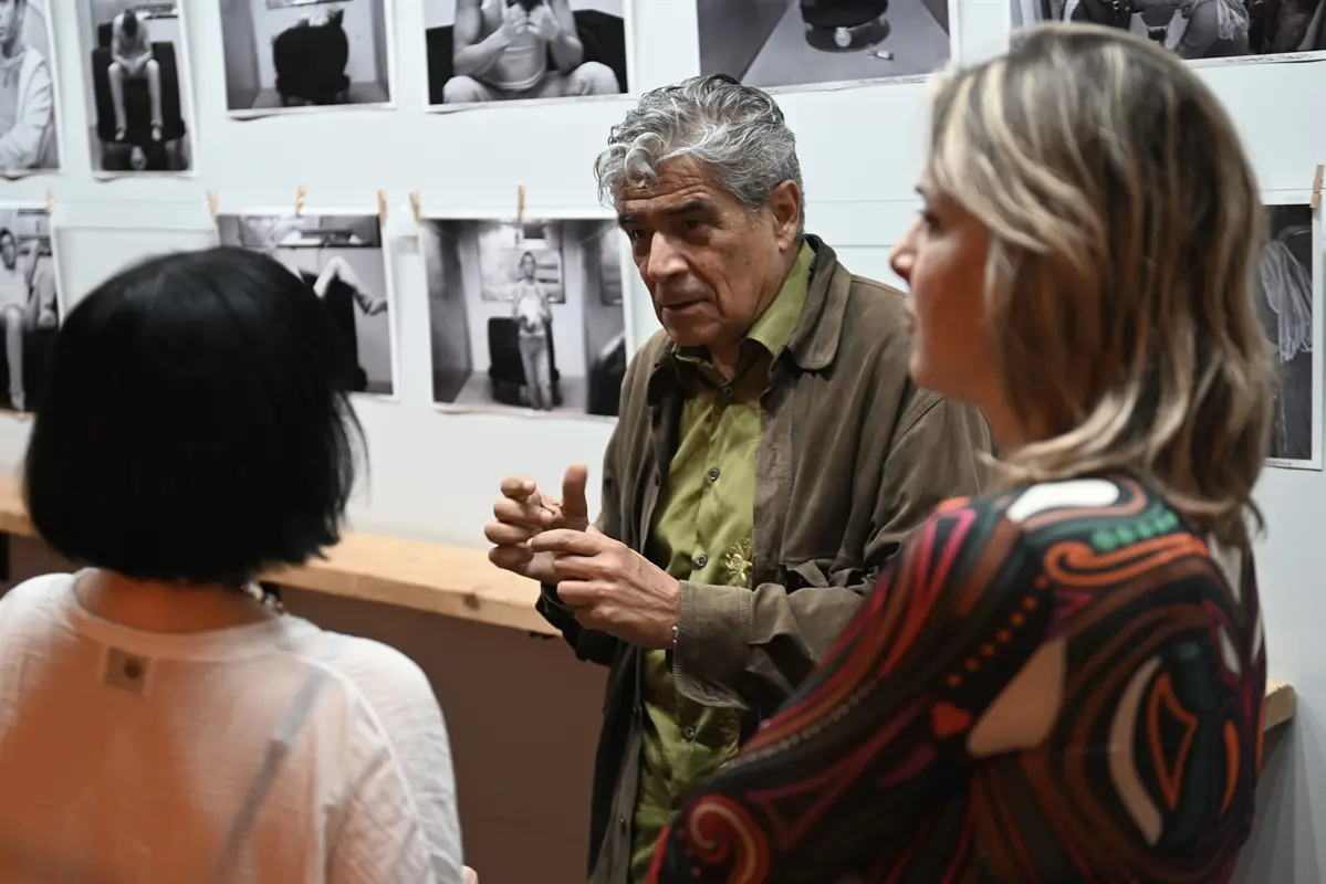 Γιώργος Μαζωνάκης: Οι άγνωστες φωτογραφικές στιγμές του από τα Σάββατα