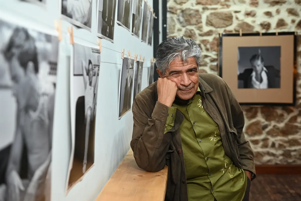 Γιώργος Μαζωνάκης: Οι άγνωστες φωτογραφικές στιγμές του από τα Σάββατα