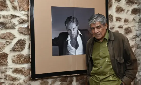 Γιώργος Μαζωνάκης: Οι άγνωστες φωτογραφικές στιγμές του από τα Σάββατα