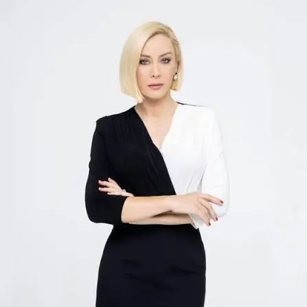 Αντριάνα Παρασκευοπούλου: Την «πάγωσε» ένα τηλεφώνημα 3 λεπτά πριν βγει στον αέρα – «Έχω κενό στο μυαλό μου»