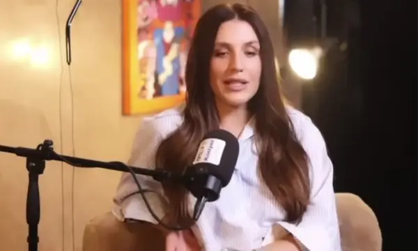 Ιουλία Καλλιμάνη: Τι αποκάλυψε για τον γάμο με τον Μιχάλη Τουρατζίδη και τι ευχήθηκε για Άννα Βίσση και Νίκο Καρβέλα