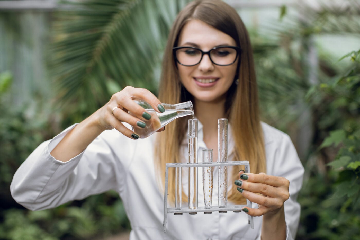 Neurocosmetics: Πώς η νέα προσέγγιση στην περιποίηση συνδέει την επιδερμίδα με τα συναισθήματα και τις αισθήσεις
