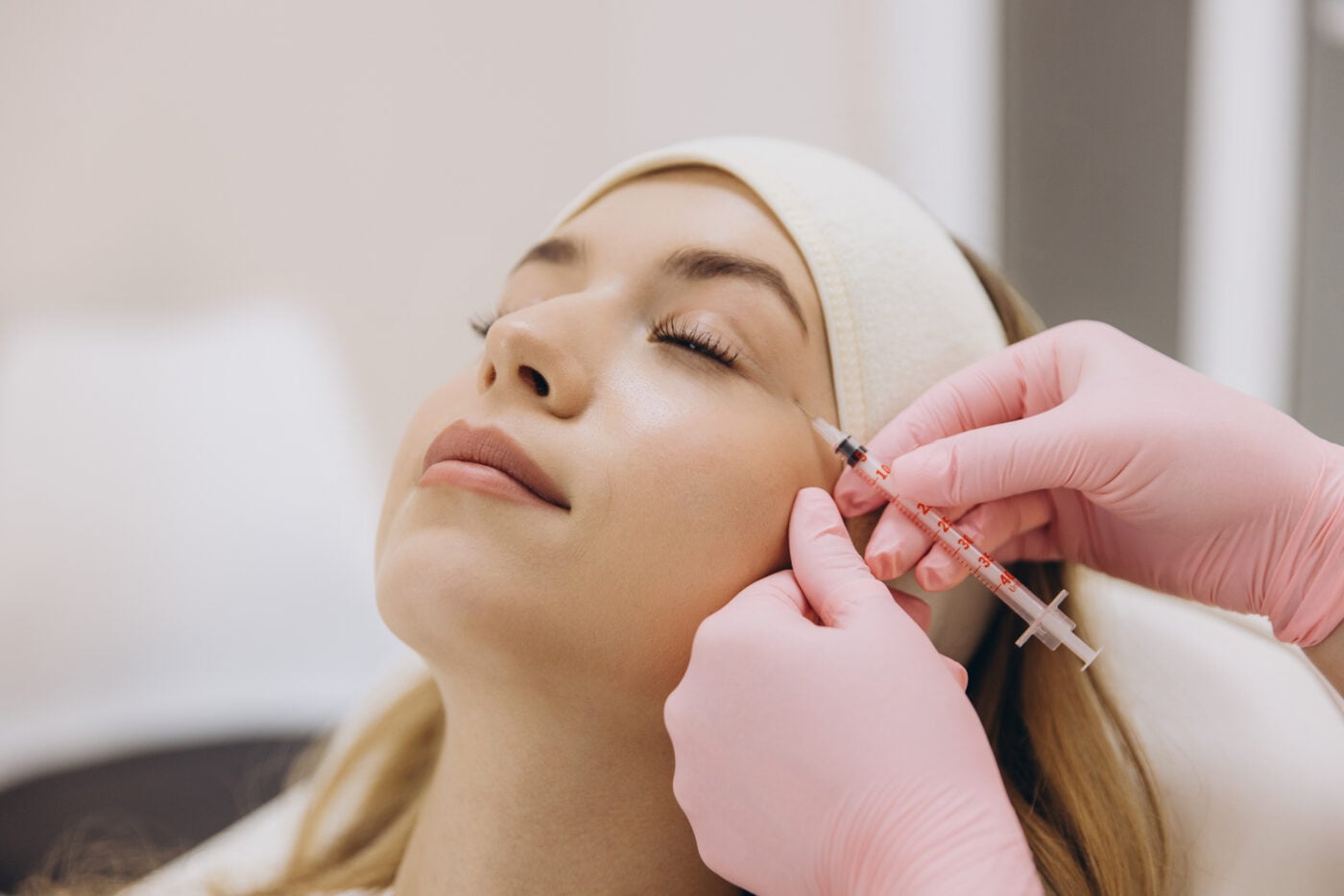 Volufiline: Μπορεί να αποτελέσει εναλλακτική στα fillers; Τι ισχύει για το συστατικό που χαρίζει όγκο