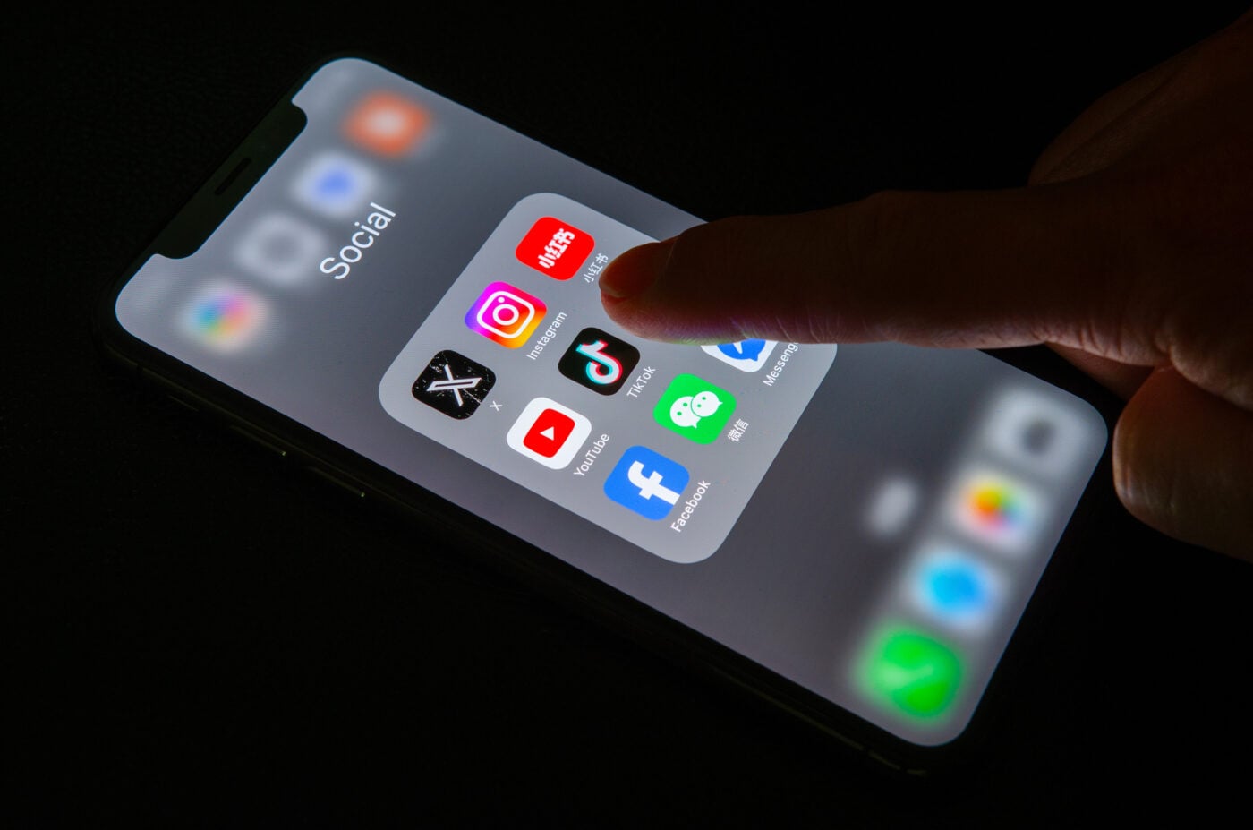TikTok skincare: Οι viral ρουτίνες μπορεί να προκαλέσουν φλεγμονές και ερεθισμούς – Τι να προσέχεις
