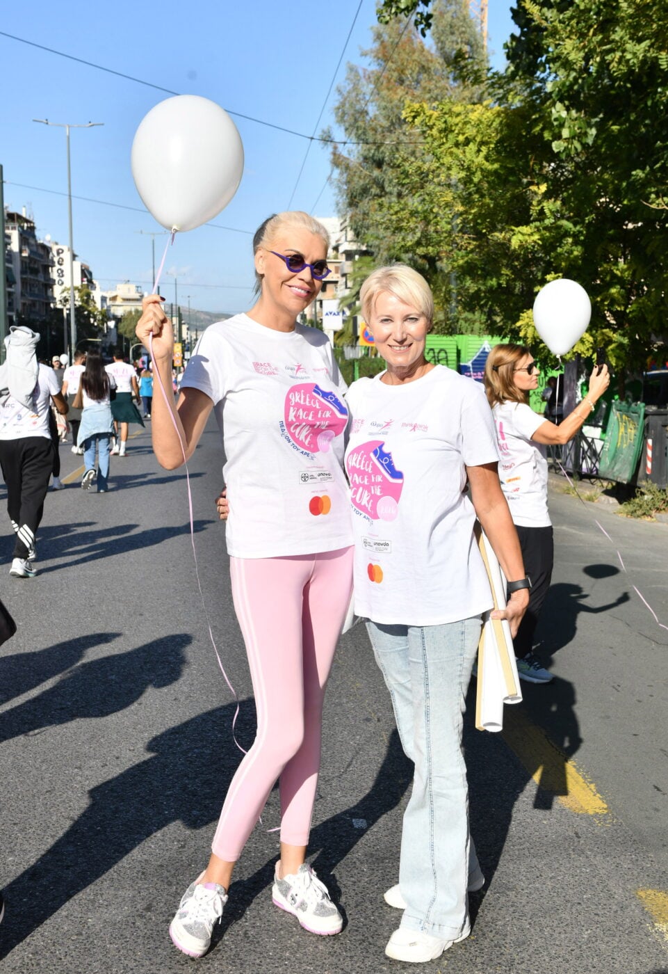 Νατάσα Παζαΐτη: Στο Race for the Cure με τα δίδυμα παιδιά της, Αλέξανδρο και Αλίκη – Φωτογραφίες