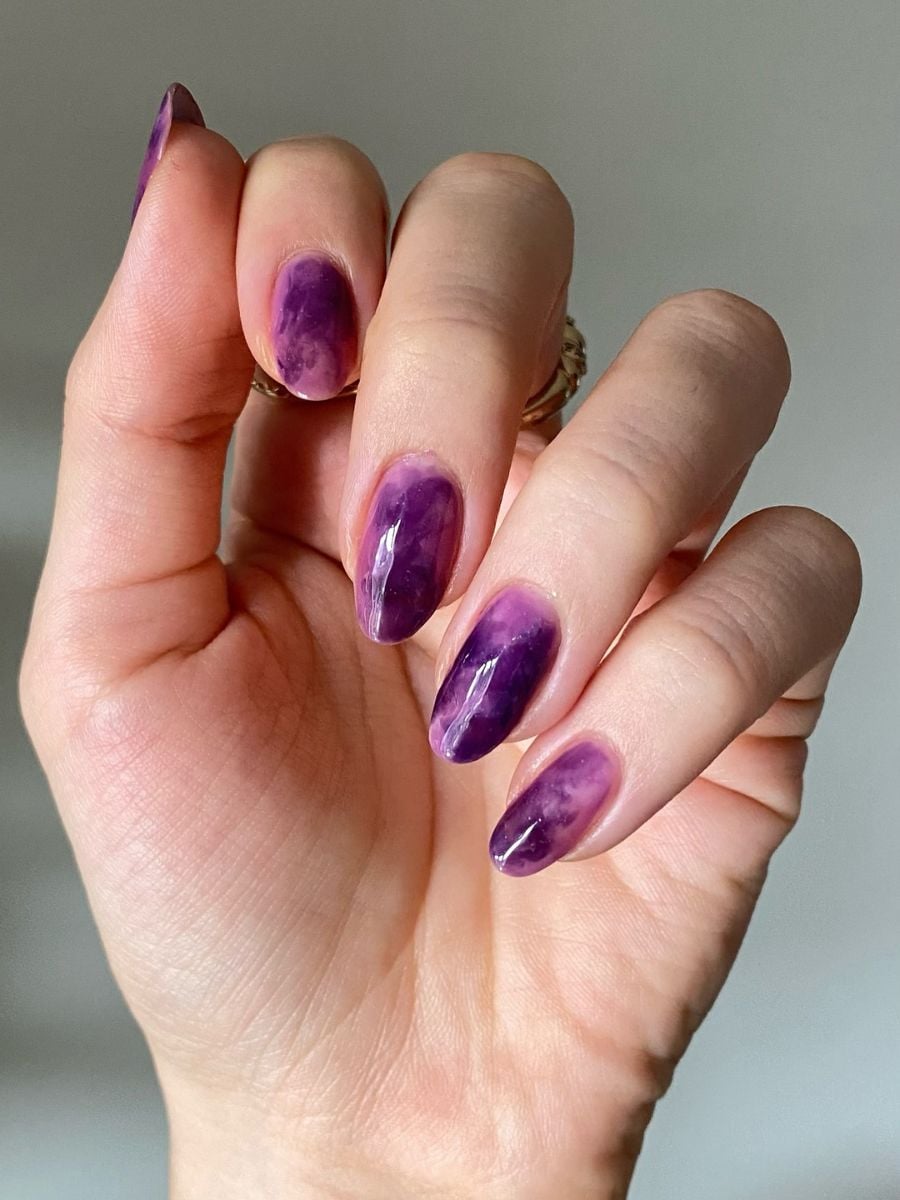 Jammy νύχια: Το λαχταριστό manicure trend με έμπνευση από τις αγαπημένες μαρμελάδες