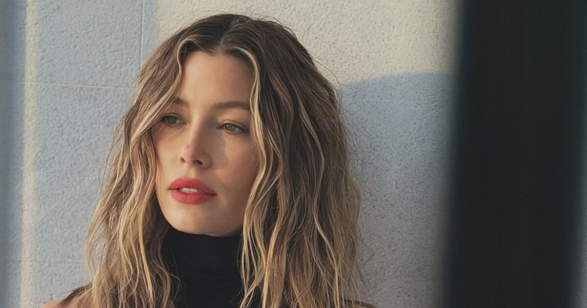 Jessica Biel: Το νέο bronde στα μαλλιά της είναι η αλλαγή που θα λατρέψεις αν είσαι καστανή