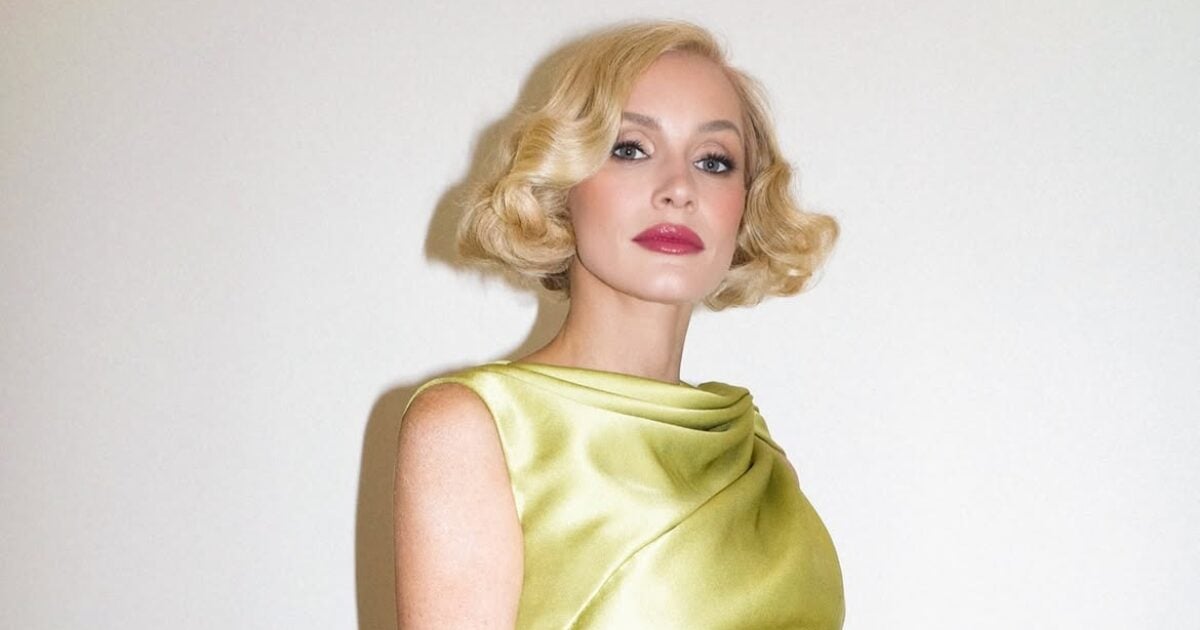 Jessica Chastain: Το platinum blonde bob της με κυματισμούς ενσαρκώνει απόλυτα το old Hollywood glamour