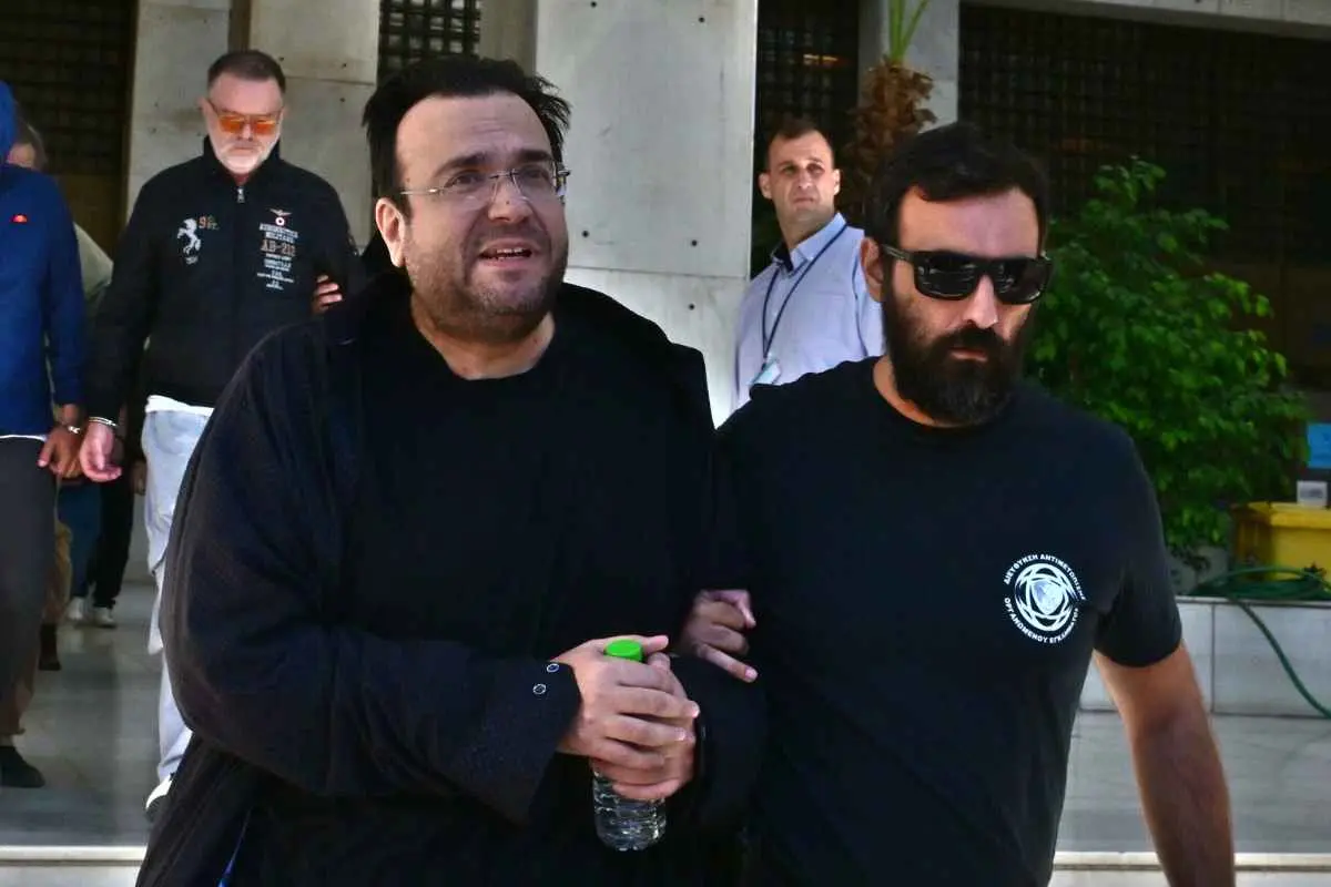 Φίλιππος Καμπούρης: Ποινική δίωξη για πέντε κακουργήματα και ένα πλημμέλημα