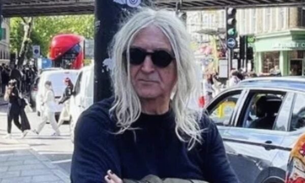 Νίκος Καρβέλας: Το περιβάλλον του αρνείται ότι υπήρξε ένταση με τους ελεγκτές της ΑΑΔΕ – «Καμία ένταση δεν υπήρξε»