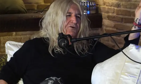 Νίκος Καρβέλας: Συνεργασία έκπληξη με τον Λευτέρη Πανταζή μετά την κόντρα με τη Βίσση
