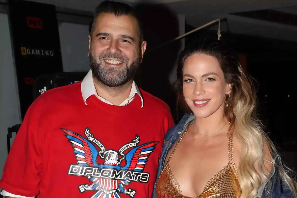 Κατερίνα Στικούδη για τον Βαγγέλη Σερίφη: «Όταν γνωριστήκαμε, είχε μια άλλη σχέση – Εγώ του έδωσα το τηλέφωνό μου»
