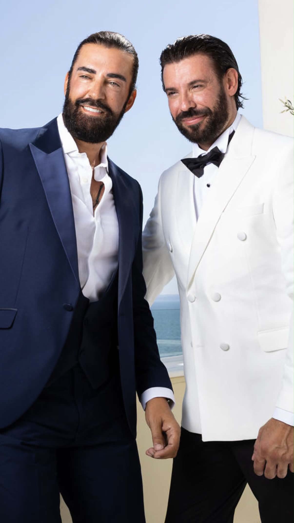 Νεκτάριος Κυρκόπουλος: Το top model έγινε κουμπάρος στον γάμο του φίλου του στη Θεσσαλονίκη