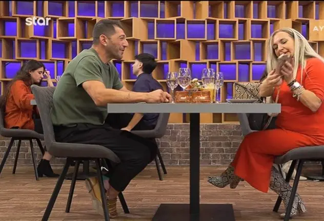 First Dates: Η Κέλλυ προκάλεσε αντιδράσεις στο Χ με τον Κύπριο παρτνέρ της