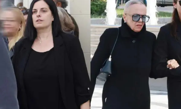 Δημήτρης Κόκοτας: Η σύζυγος και η αδελφή του στο 40ήμερο μνημόσυνο – Συντετριμμένη η Έλλη
