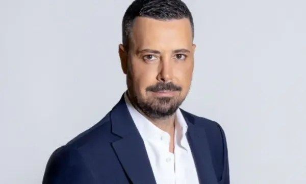 Πέτρος Κουσουλός: Αλλαγή στην αρχισυνταξία της βραδινής εκπομπής του
