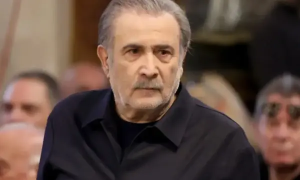 Λαζόπουλος για τα τηλεοπτικά πάνελ: «Μην ανησυχείτε για τη σάτιρα, να ανησυχείτε για την πραγματικότητα»
