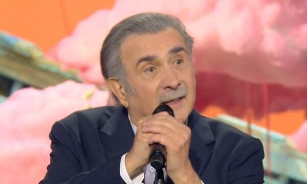 Γιώργος Μαζωνάκης – Λάκης Λαζόπουλος: «Πέθανε σε ένα διαμέρισμα που παρίστανε το ιατρείο – Ο χρόνος δεν μπαζώνεται»
